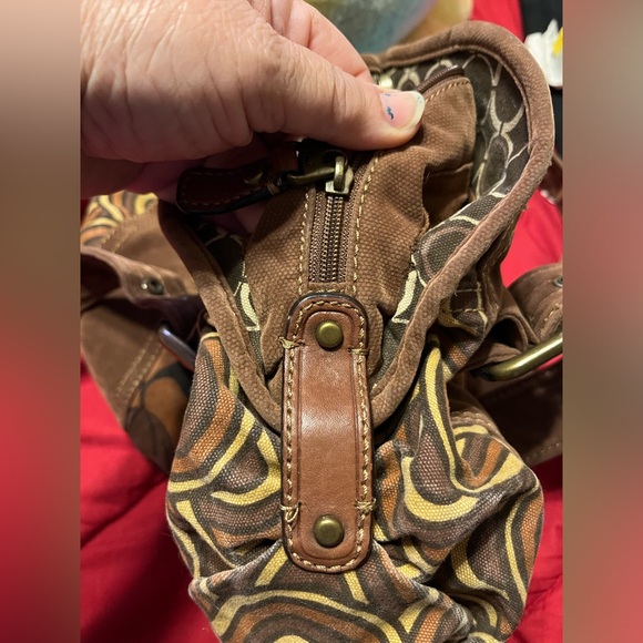 GUC FOSSIL Brown Floral/ Geometric Pattern Satchel Handbag - Picture 11 of 13